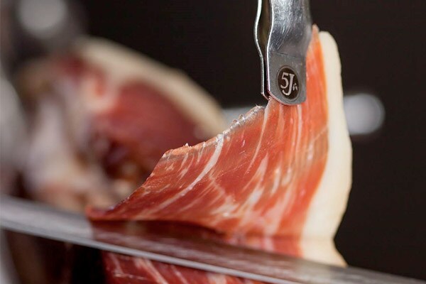 Jamón de bellota 100% Ibérico Cinco Jotas Jamón de bellota 100% Ibérico Cinco Jotas