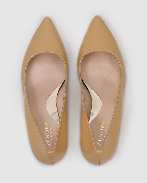 Zapatos de salón de mujer de Zendra Basic en marrón claro