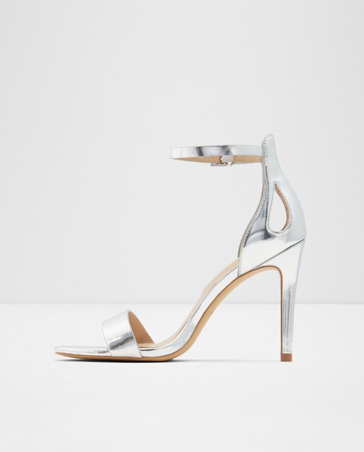 Sandalias de tacón de mujer Aldo de color plata con tacón de aguja