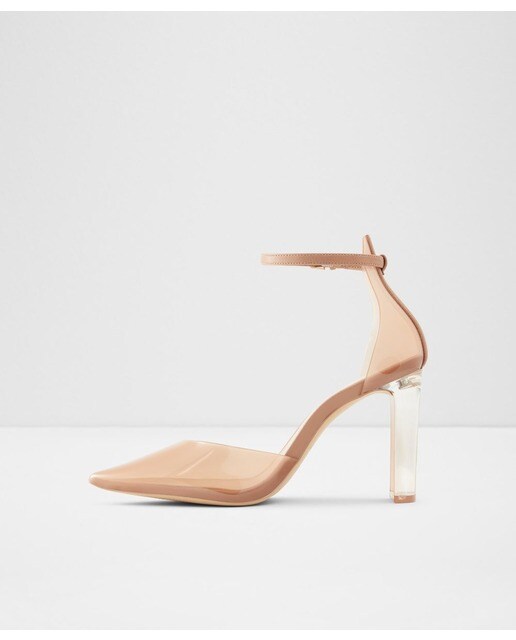 Zapatos de salón de mujer en color natural con pulsera al tobillo