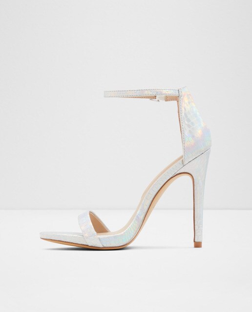 Sandalias de tacón de mujer Aldo con cierre de hebilla en color blanco