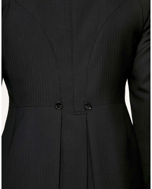 Levita de chaqué de hombre lisa en color negro