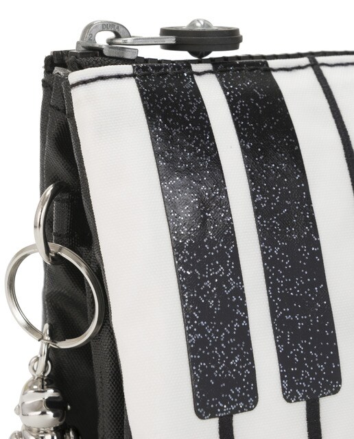 Monedero de mujer Kipling grande multiusos en color blanco y negro