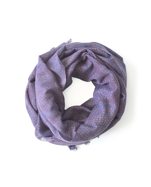Pañuelo Xinyi con estampado de puntos