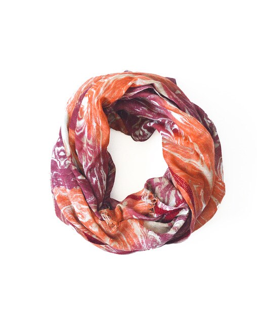 Pañuelo Harper con estampado y suaves flecos