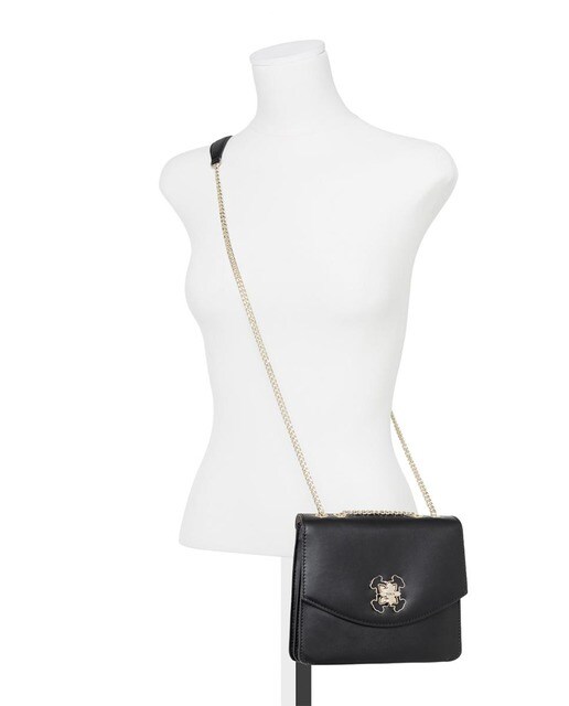 Bandolera de mujer de piel vacuna en negro