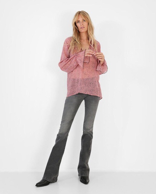 Blusa de mujer semitransparente con estrellas