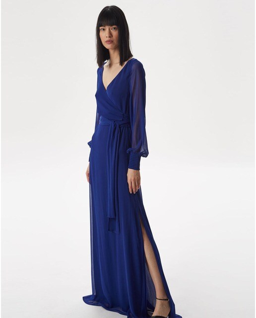Vestido largo con transparencias