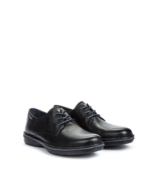 Zapatos de cordones de hombre Pikolinos en piel vacuna color negro
