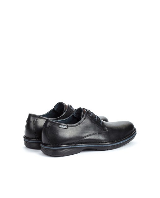 Zapatos de cordones de hombre Pikolinos en piel vacuna color negro