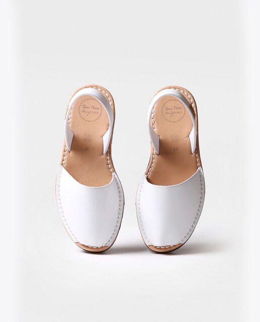 Menorquinas de mujer Toni Pons lisas en color blanco