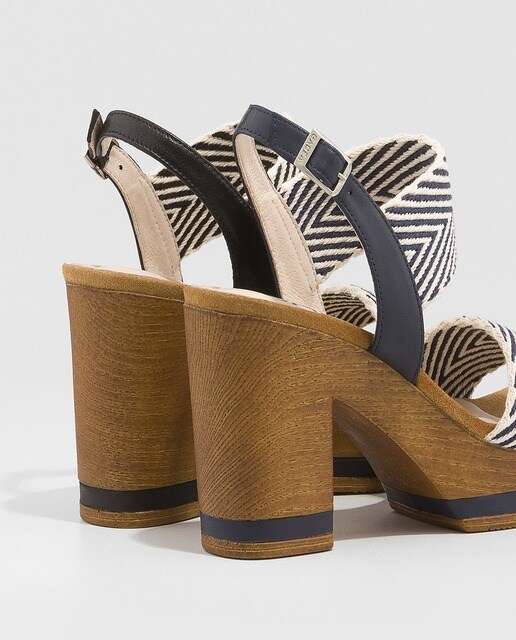 Sandalias de tacón de mujer Gadea en textil de color negro