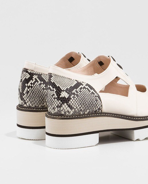 Mocasines de mujer Gadea de charol en color blanco