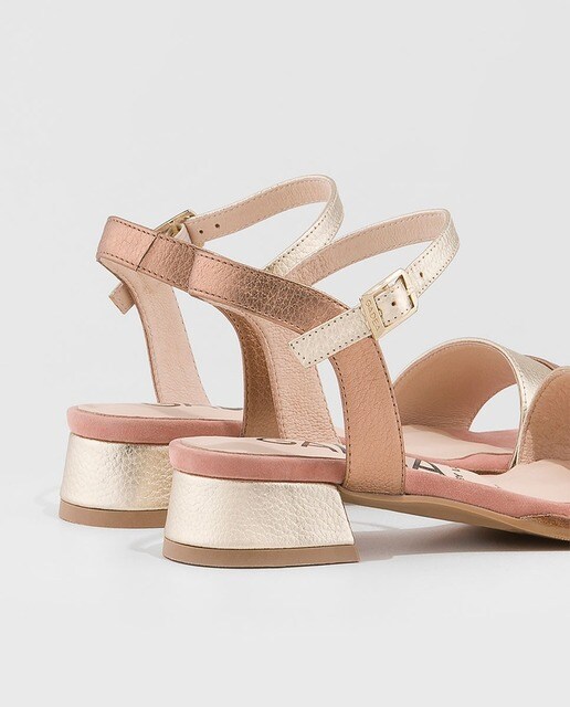 Sandalias de tacón de mujer Gadea en piel de color oro