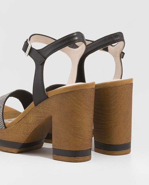 Sandalias de tacón de mujer Gadea de piel metalizada en color negro