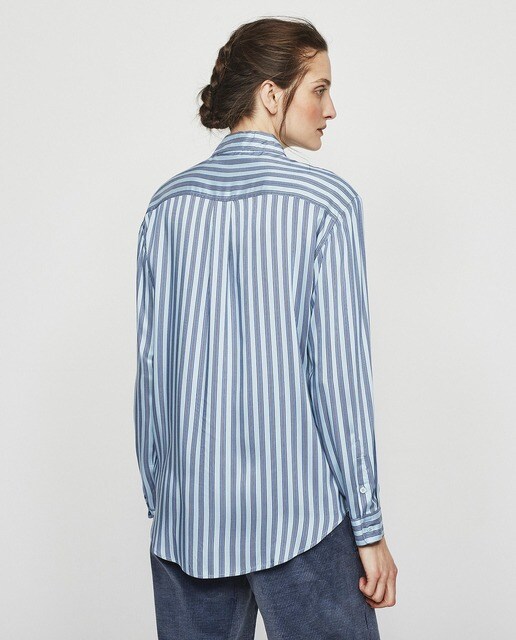 Blusa de mujer de manga larga con seda de rayas