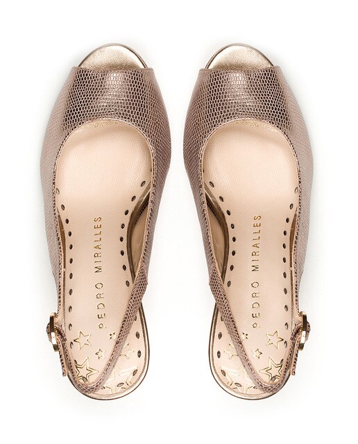 Peep toes de mujer Pedro Miralles de napa grabada en color oro