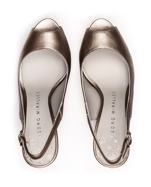 Peep toes de mujer de piel en color oro
