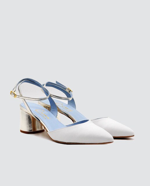 Zapato de novia Civi en piel blanca y tacón ancho en piel metalizada platino