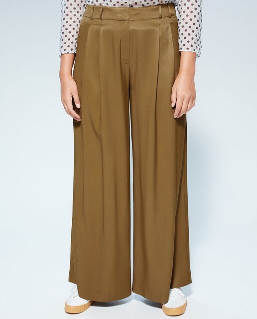 Pantalón ancho de mujer talla grande fluido con detalle de pinzas
