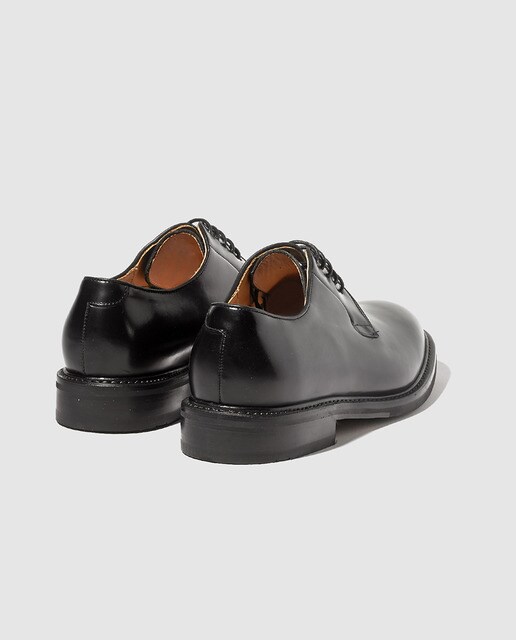 Bluchers de hombre Berwick de color negro con cordones