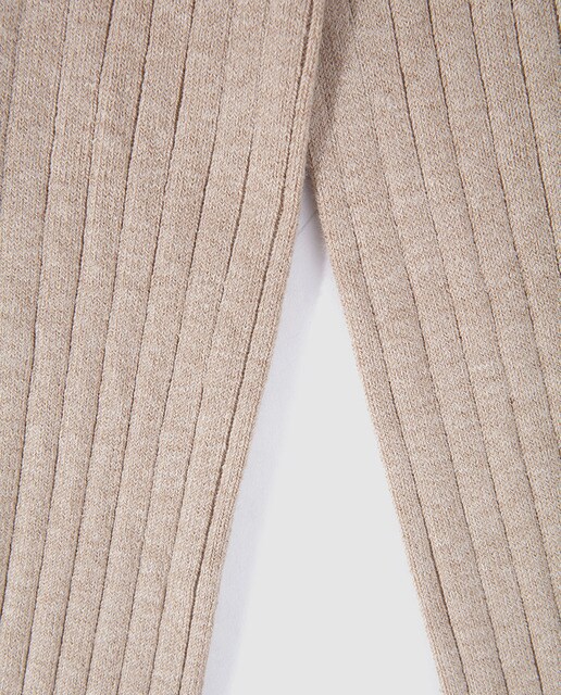 Leotardos de niña en beige