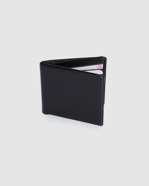 Cartera de piel negra y azul