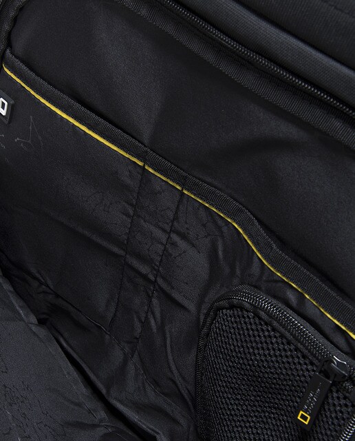Mochila porta documentos en color negro