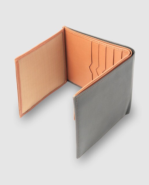 Cartera billetero de piel marrón con interior color cuero
