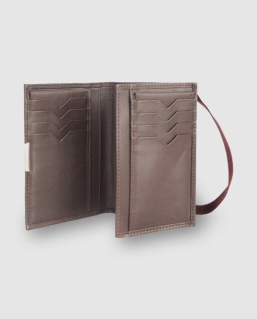 Cartera billetero de piel marrón con cierre elástico
