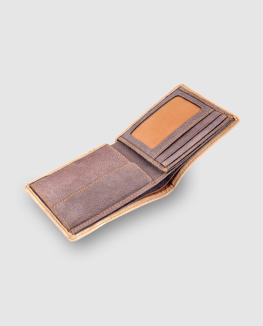 Billetero americano de piel beige con monedero interior