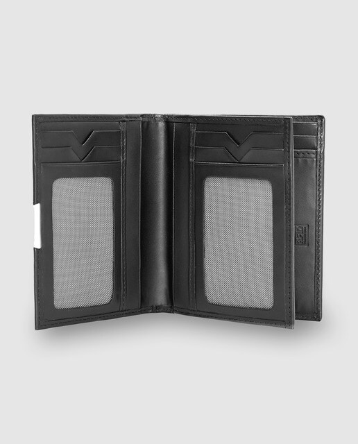 Cartera billetero de piel negra con detalle plateado