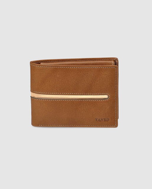 Cartera estilo americano de piel en color marrón con tres tarjeteros interiores