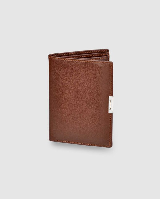 Cartera de piel en color marrón