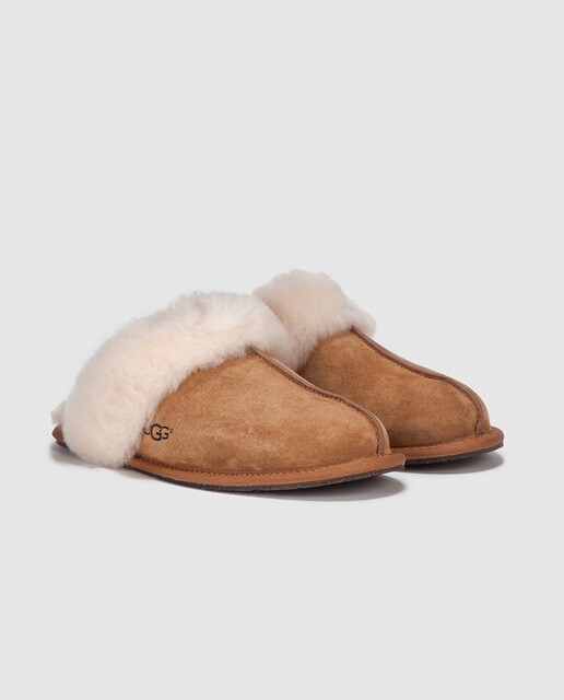 Zapatillas de casa de mujer UGG en piel de color marrón