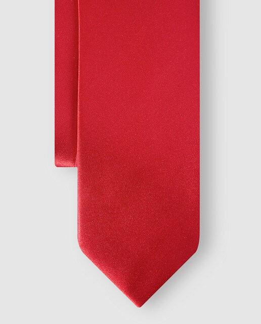 Corbata de seda raso en color rojo