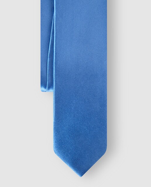 Corbata de seda raso en color azul marino