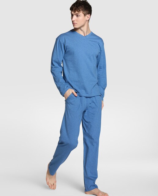 Camiseta de pijama de hombre azul con el cuello de pico