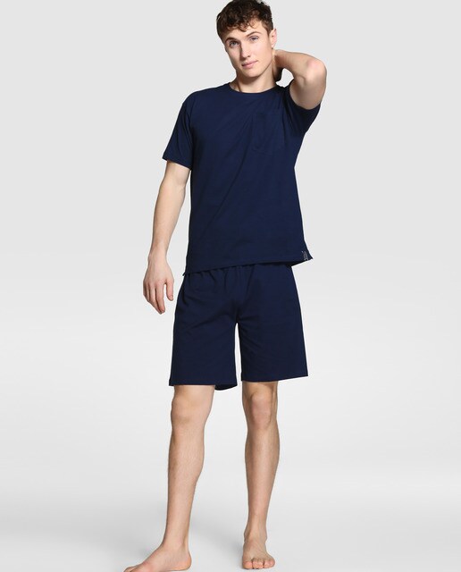 Camiseta de pijama de hombre azul con el cuello redondo