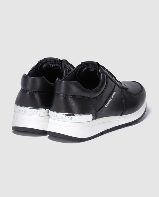 Zapatillas de piel de mujer Michael Kors de color negro. Modelo ALLIE TRAINER.