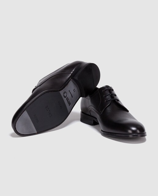 Zapatos de cordones de hombre Calce de piel en color negro