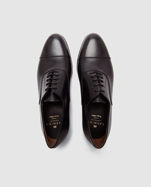 Zapatos de vestir de hombre Carmina S de color negro