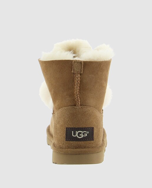 Botas de niños UGG en piel marrón con cordones