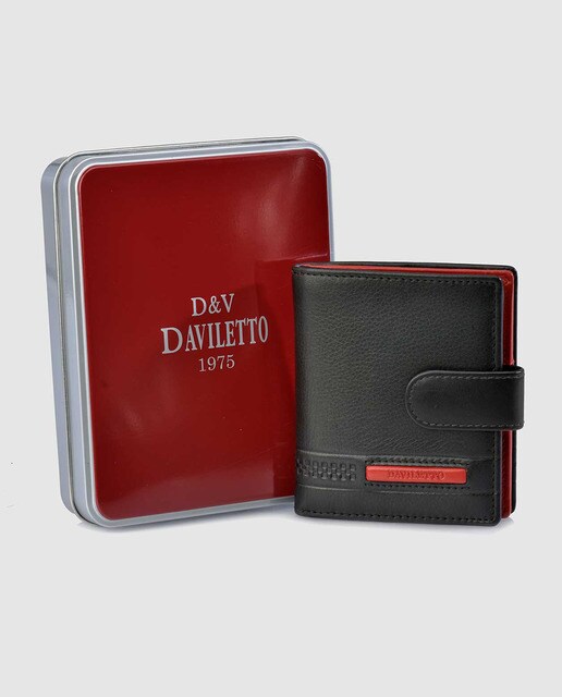 Cartera de hombre de piel en negro con broche