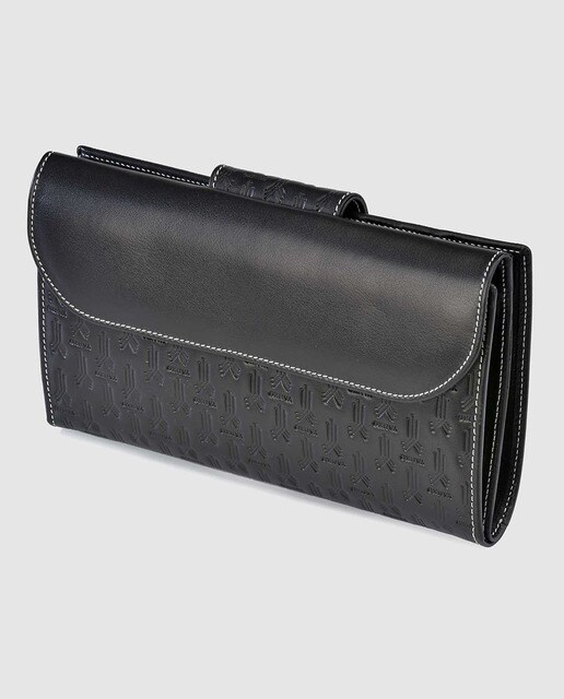 Cartera de mujer de piel en negro con logos
