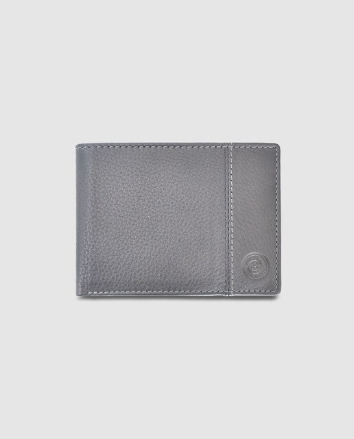 Cartera de piel negra con dos billeteros