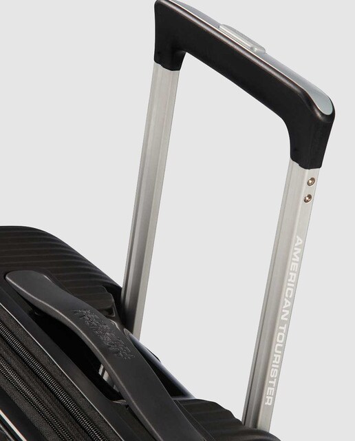 Maleta de cabina expandible SOUNDBOX rígida negra, con capacidad hasta 41L