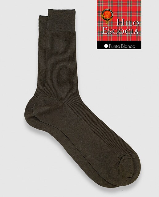 Calcetines de hilo de escocia de hombre Punto Blanco. Hecho en España.