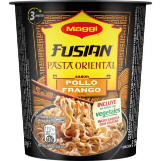 Nestlé Maggi Noodes Cup Pasta Oriental de Frango embalagem 61,5 g