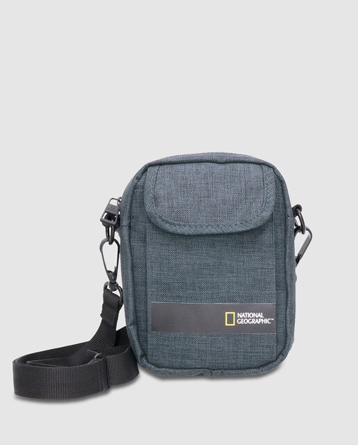 Bandolera pequeña de hombre en color gris con cremallera